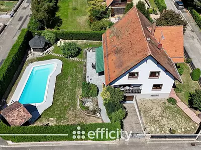 Maison, 216 m²