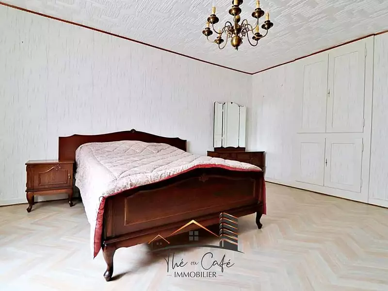 Maison, 690 m²