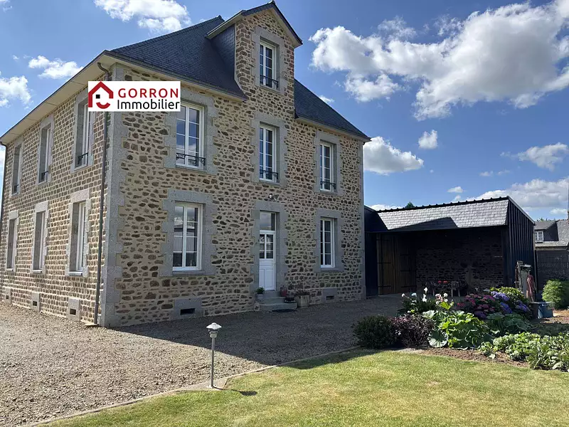 Maison, 255 m²