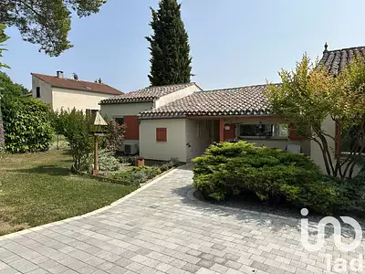 Maison, 211 m²