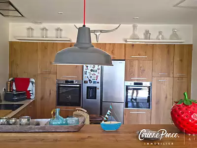 Maison, 232 m²