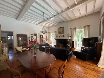 Maison, 285 m²