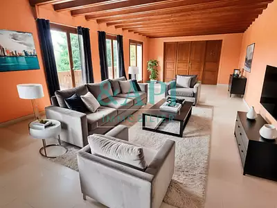 Maison, 247 m²