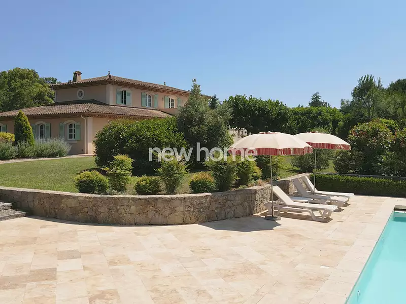 Maison, 320 m²
