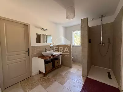Maison, 180 m²