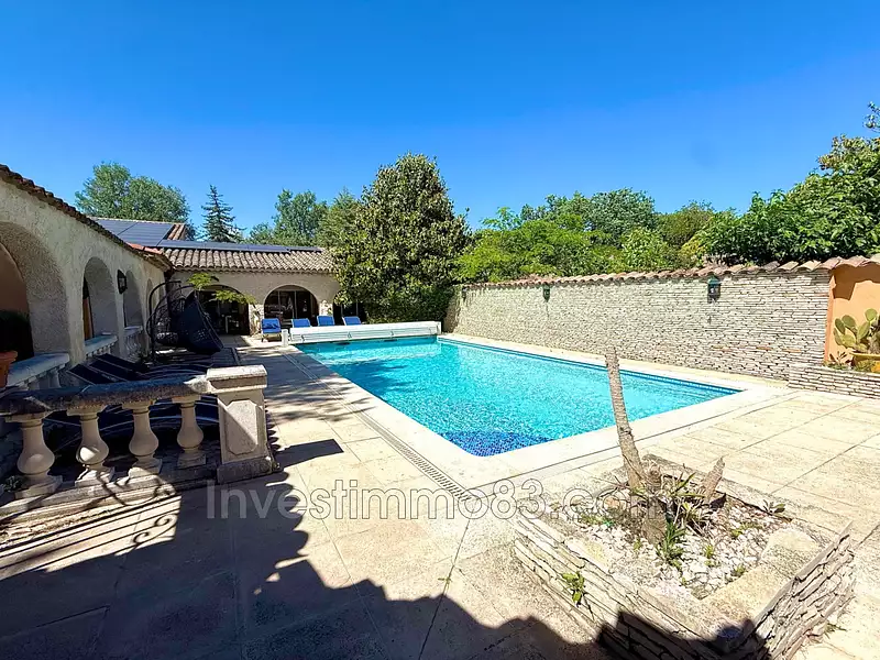 Maison, 250 m²
