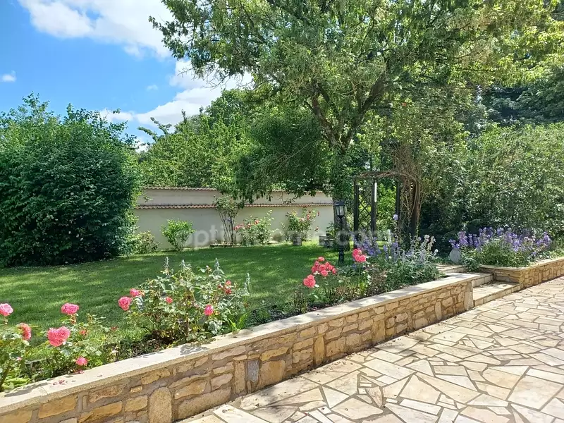 Maison, 210 m²