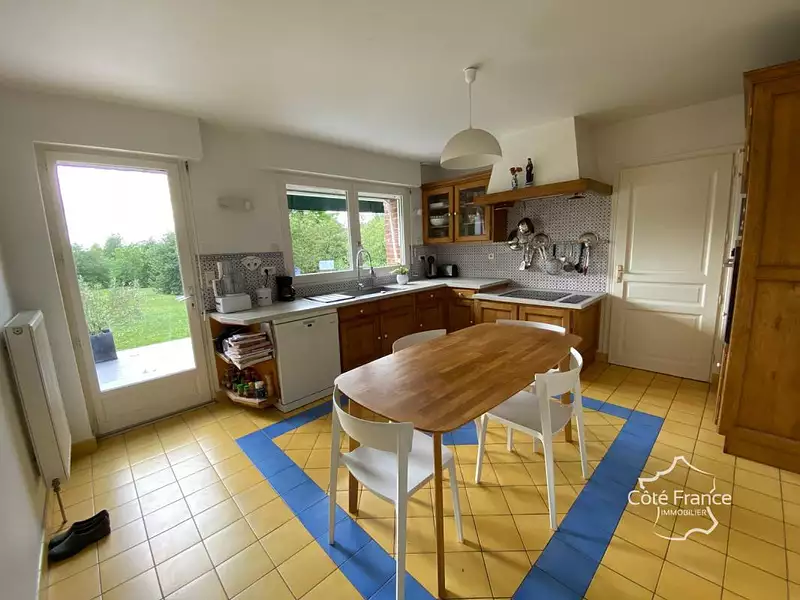 Maison, 180 m²