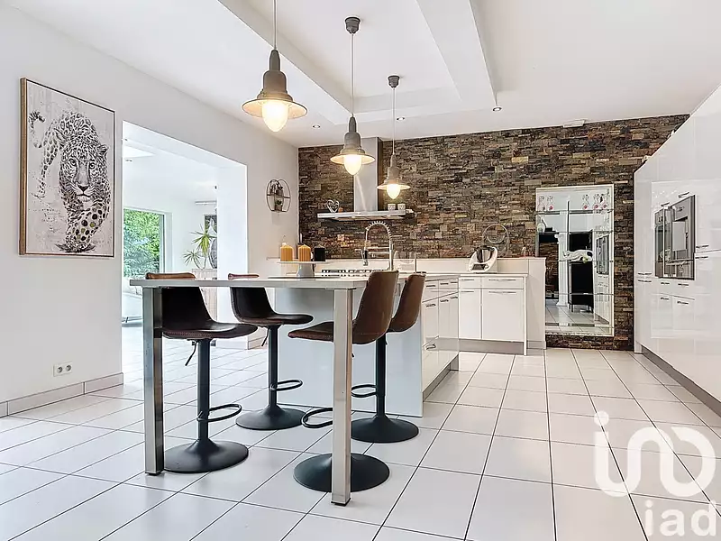 Maison, 260 m²