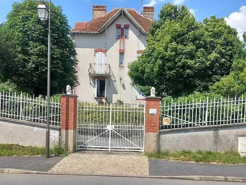 Maison, 220 m²