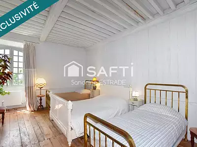 Maison, 296 m²