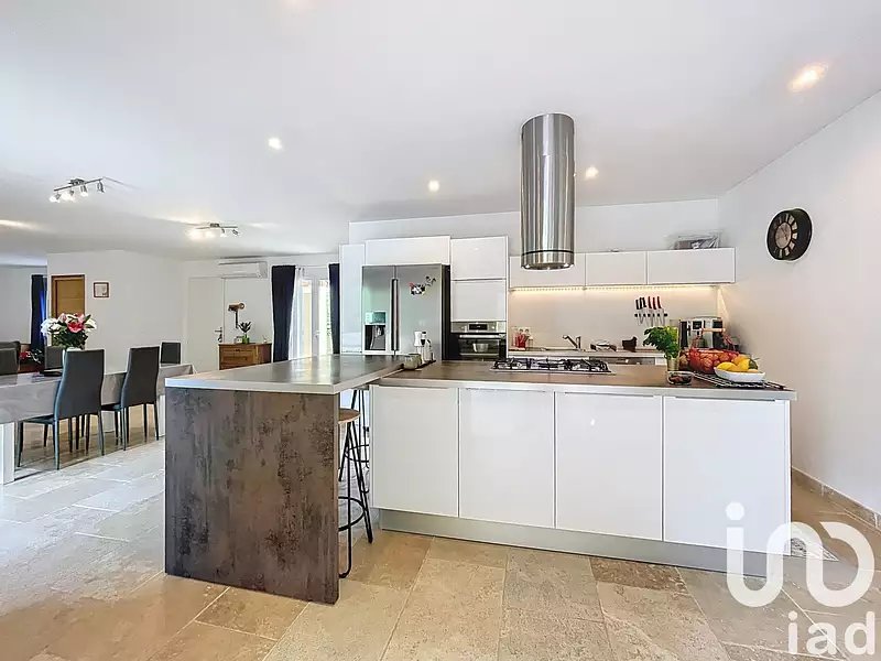 Maison, 212 m²