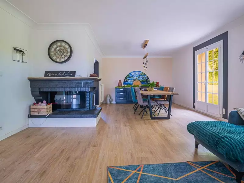 Maison, 261 m²