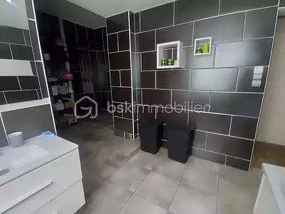 Maison, 178 m²