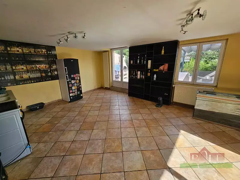 Maison, 221 m²