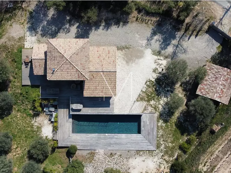 Maison, 180 m²