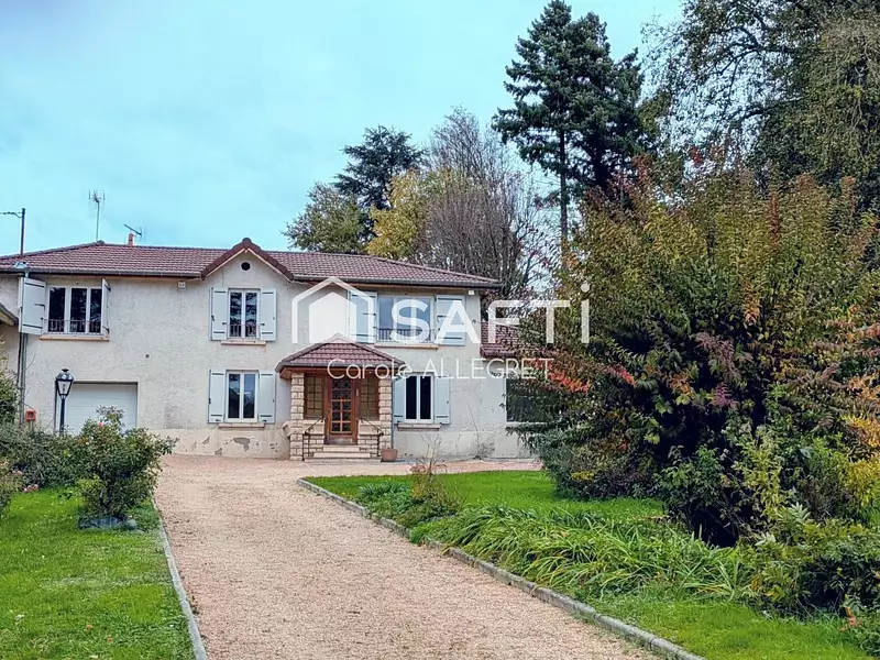 Maison, 143 m²