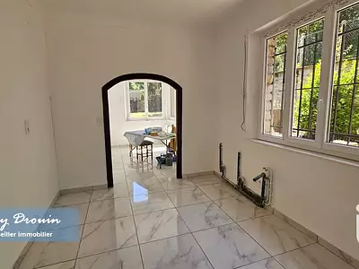 Maison, 258 m²