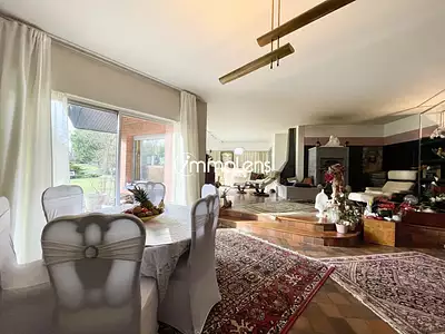 Maison, 319 m²