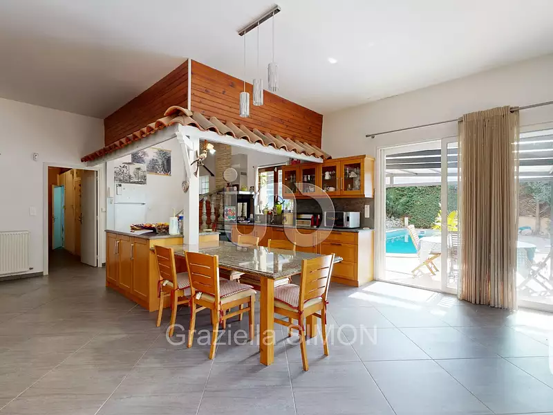 Maison, 293 m²
