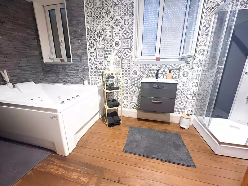 Immeuble, 375 m²