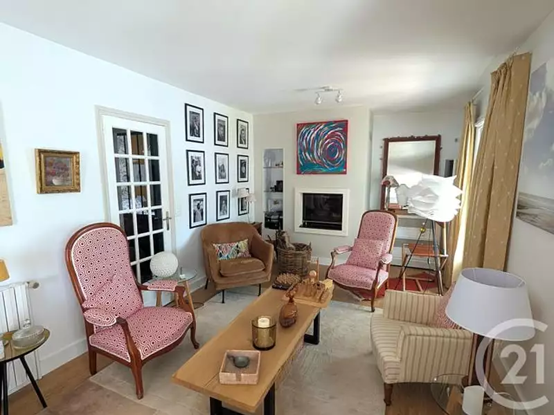 Maison, 162 m²