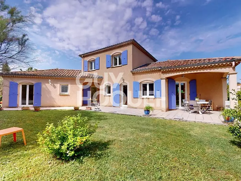 Maison, 161 m²