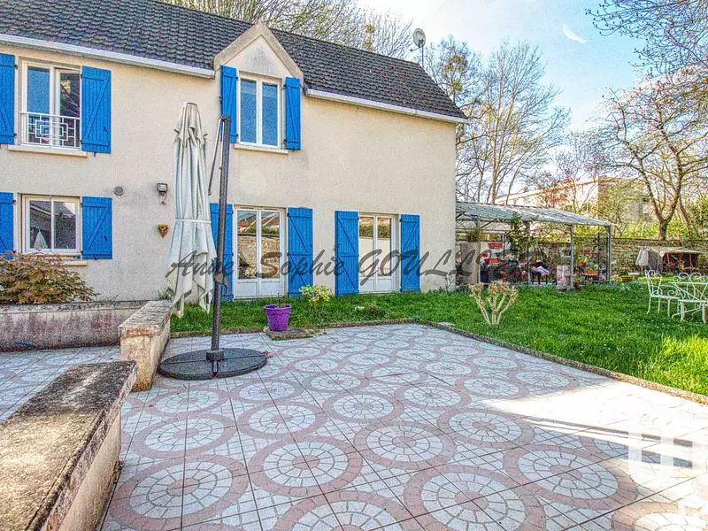 Maison, 260 m²