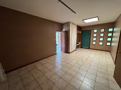 Maison, 250 m²