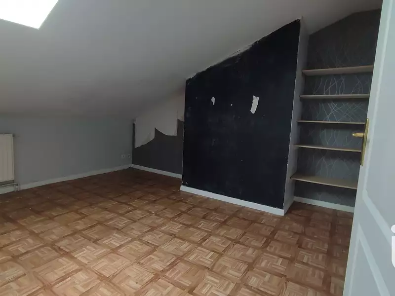 Maison, 225 m²