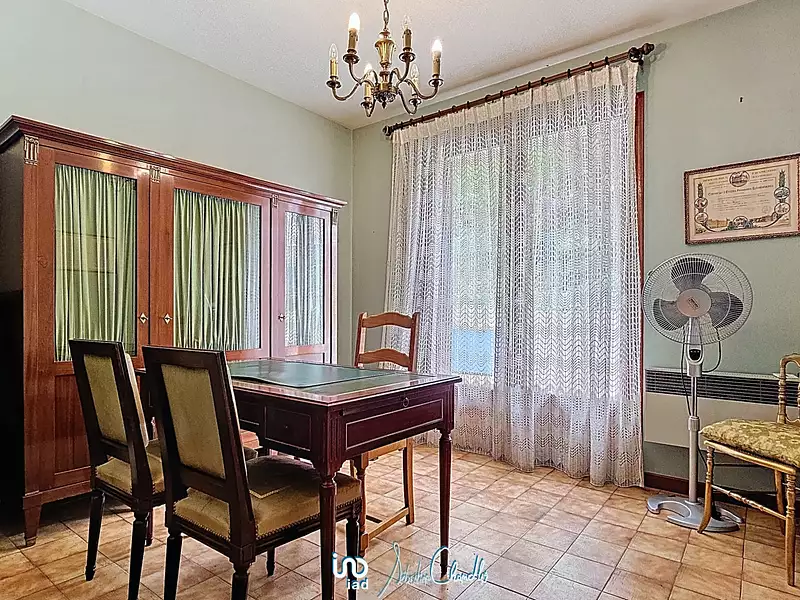 Maison, 190 m²