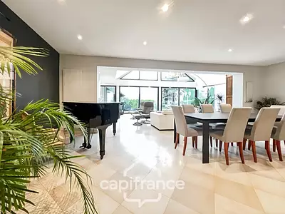 Maison, 336 m²