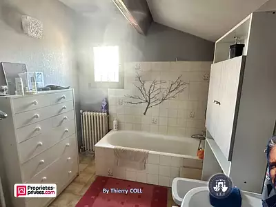 Maison, 215 m²