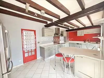 Maison, 196 m²