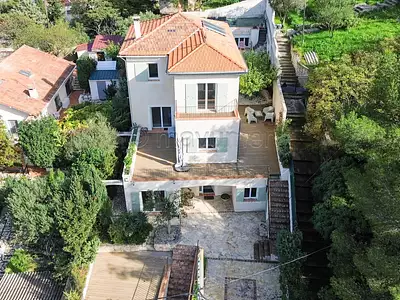 Maison, 250 m²