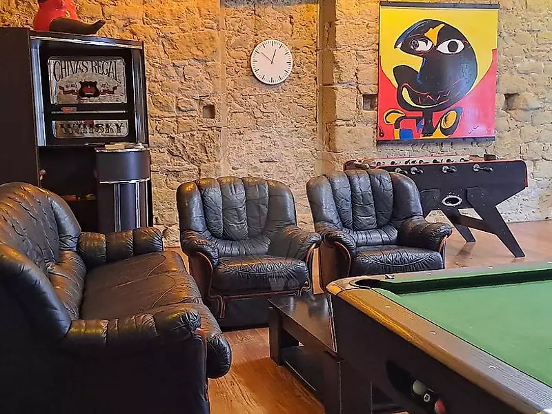 Maison, 780 m²
