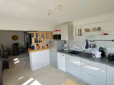 Maison, 195 m²