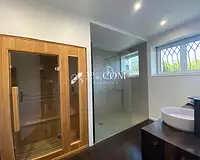 Maison, 240 m²