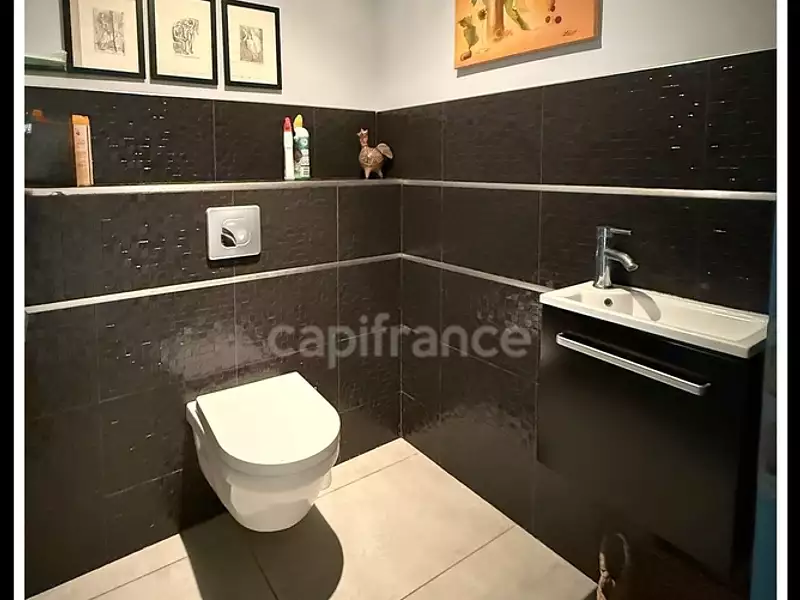 Maison, 250 m²