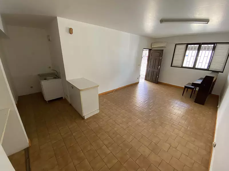 Immeuble, 151 m²