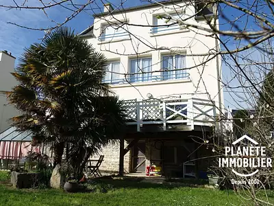 Maison, 240 m²