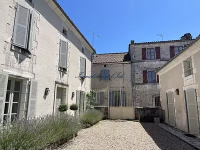 Maison, 253 m²