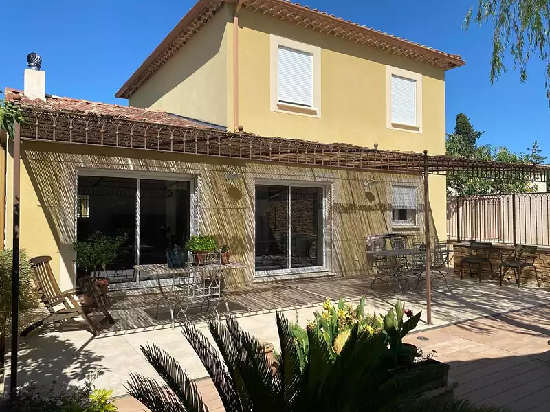 Maison, 146 m²
