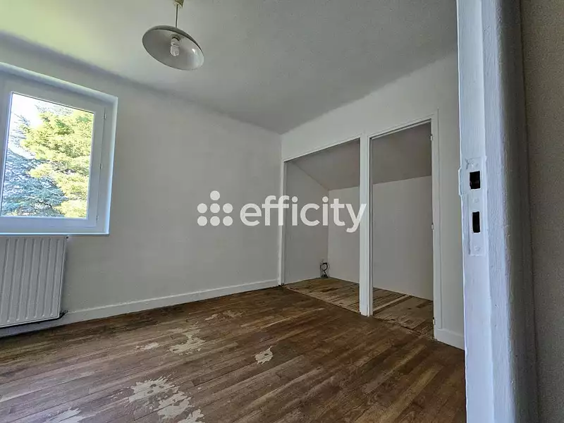 Maison, 195 m²
