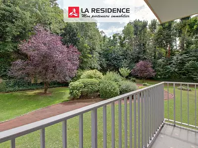 220 000 € 3 056 €/m² Appartement • 72 m² • 4 pièces • 3 chambres Poissy (78300)