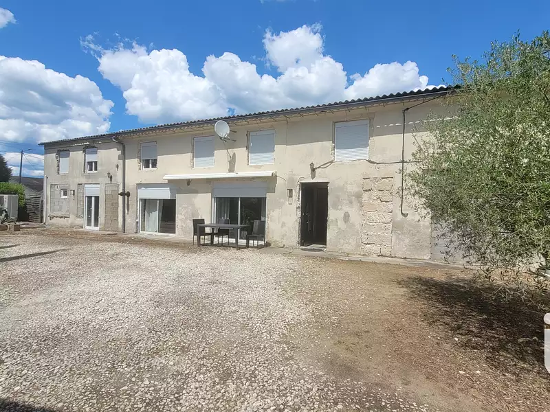 Maison, 220 m²