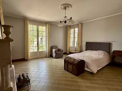 Maison, 782 m²