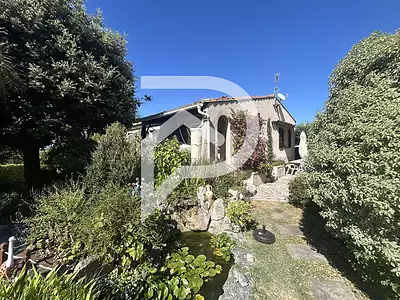 Maison, 166 m²