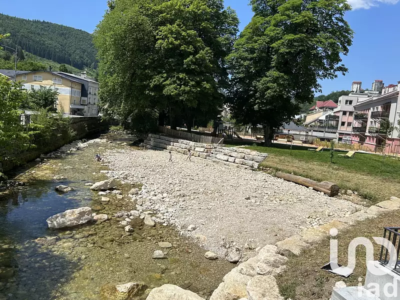 Immeuble, 210 m²