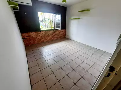 Maison, 195 m²